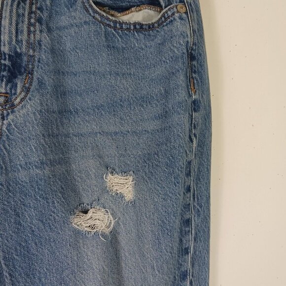 Aeropostale Womens Mom Jean Distressed Denim Blue Size 6 Thrashed Front - Picture 9 of 12